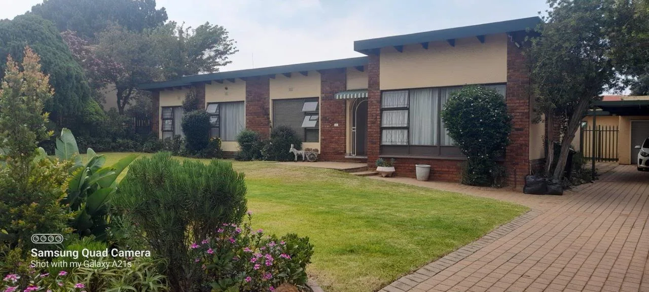 3 Bedroom House for sale in Wilro Park