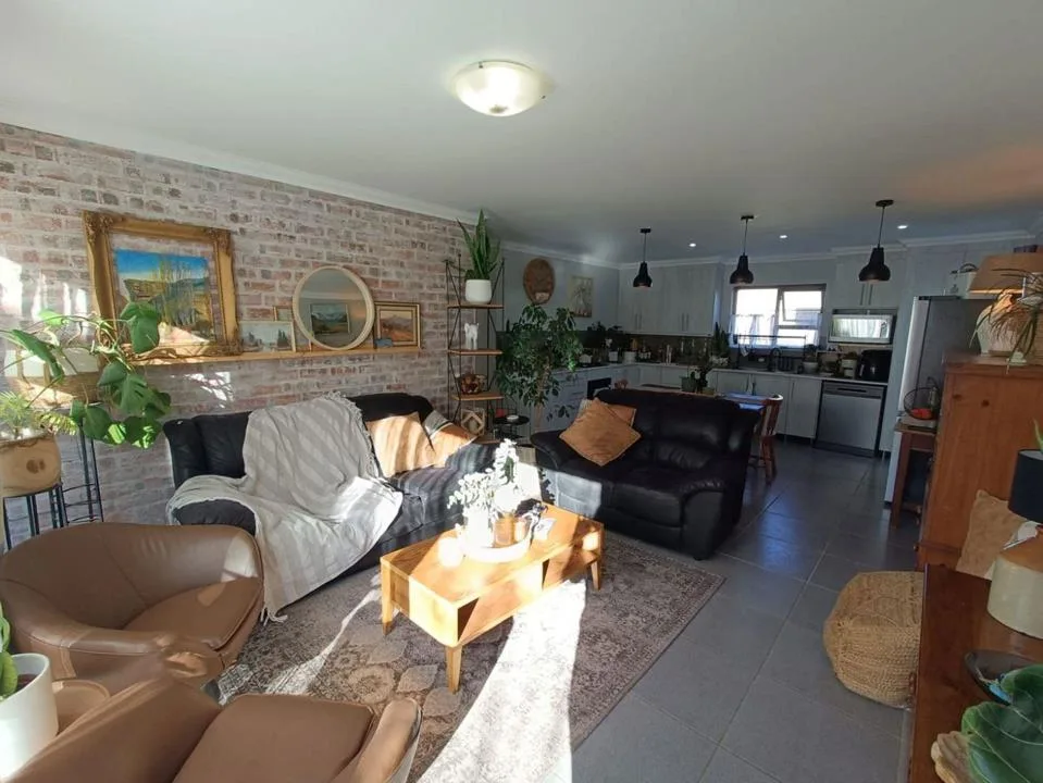 3 Bedroom Townhouse for sale in Groenvlei SH
