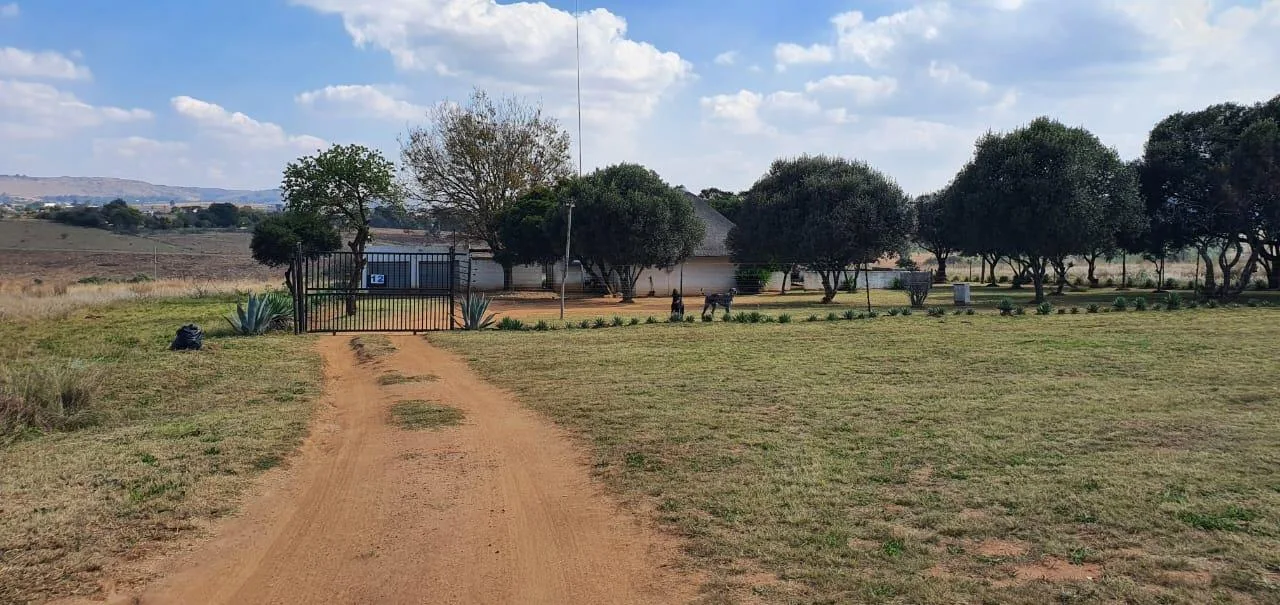 8.6 ha Farm in Muldersdrift