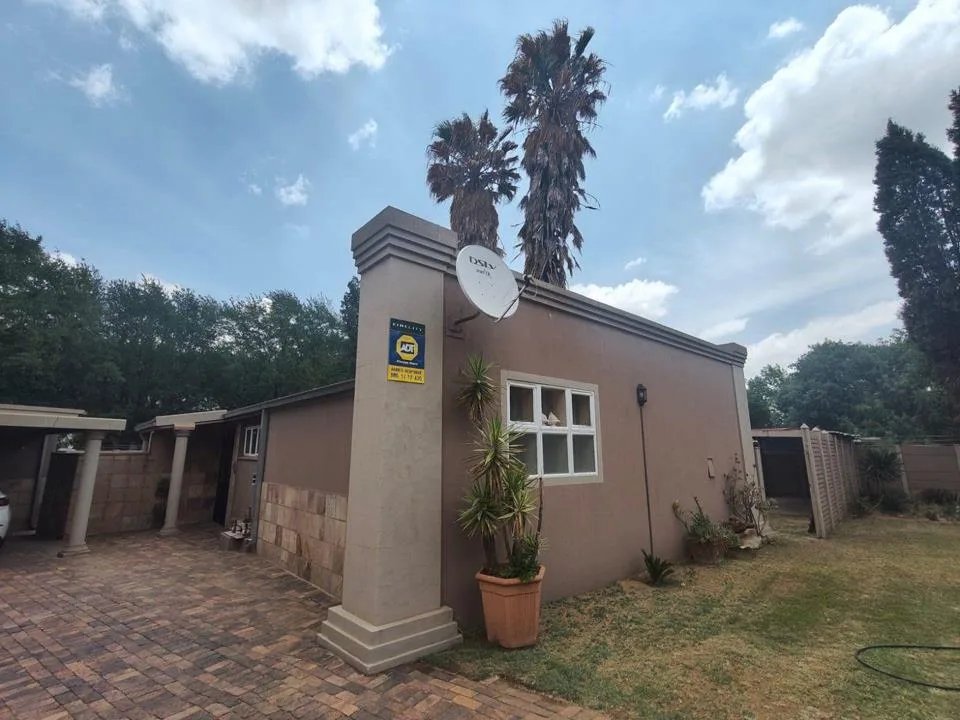 3 Bedroom House for sale in Sasolburg Ext 15