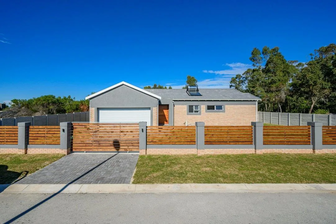 3 Bedroom House for sale in Fairview