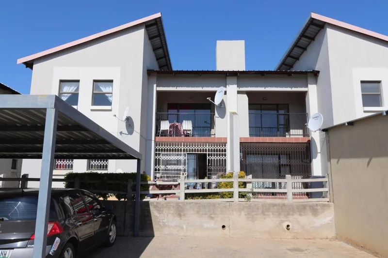 3 Bedroom Apartment / flat for sale in Waterval East