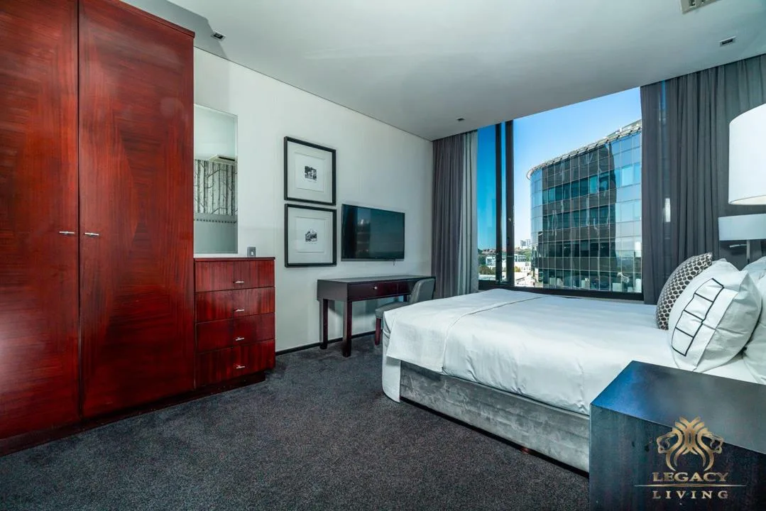 3 Bedroom Apartment / flat to rent in Sandton Central
