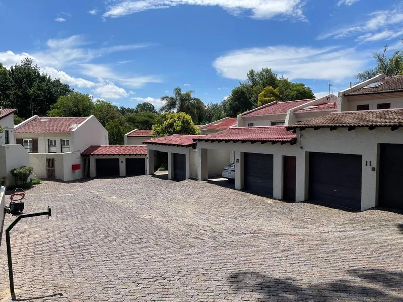 3 Bedroom Townhouse for sale in Bryanston