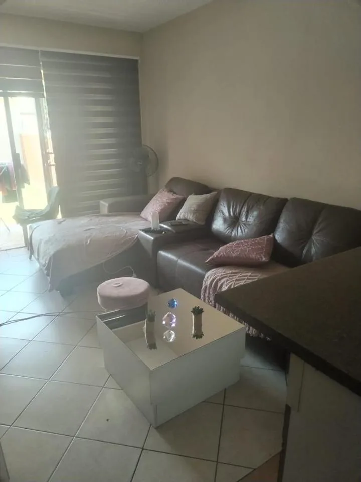 2 Bedroom Townhouse to rent in Mooikloof Ridge