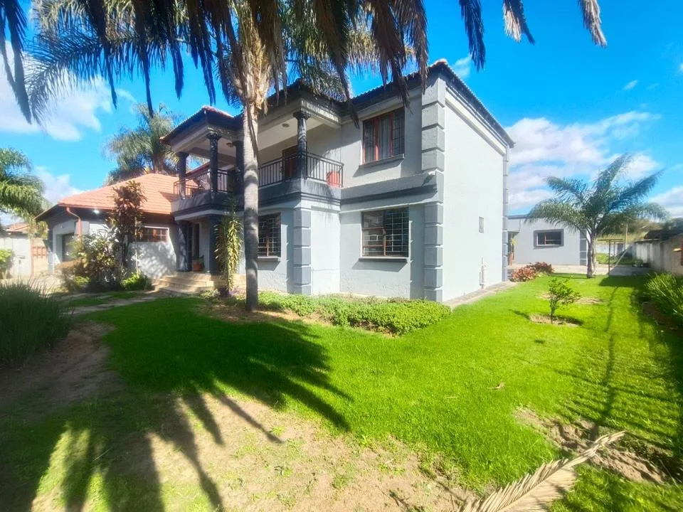 4 Bedroom House for sale in Del Judor Ext 12