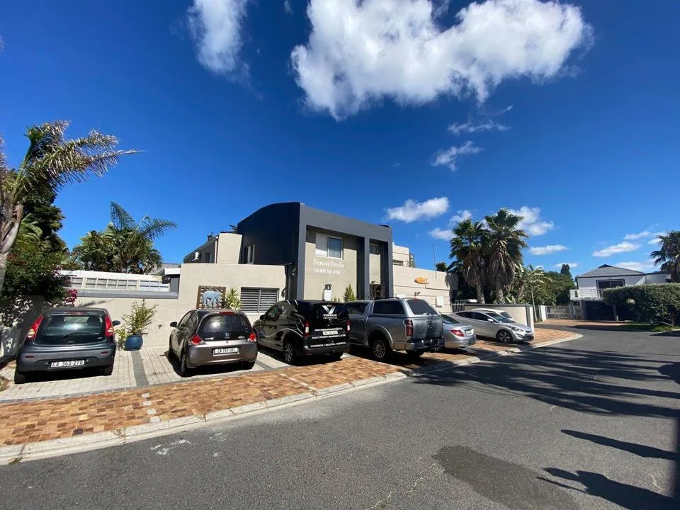 13 Bedroom House for sale in Sunset Beach