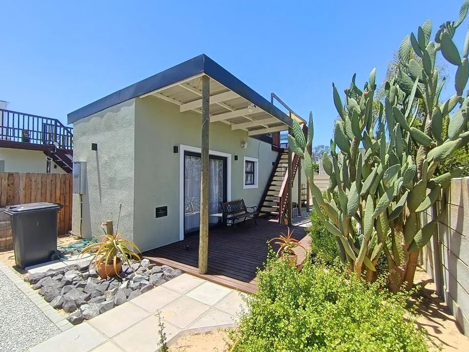 1 Bedroom House for sale in Velddrif
