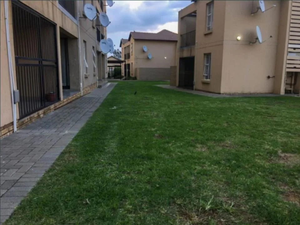 2 Bedroom House for sale in Albertsdal