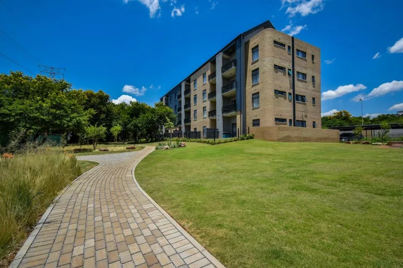 2 Bedroom Apartment / flat to rent in Erasmus Park