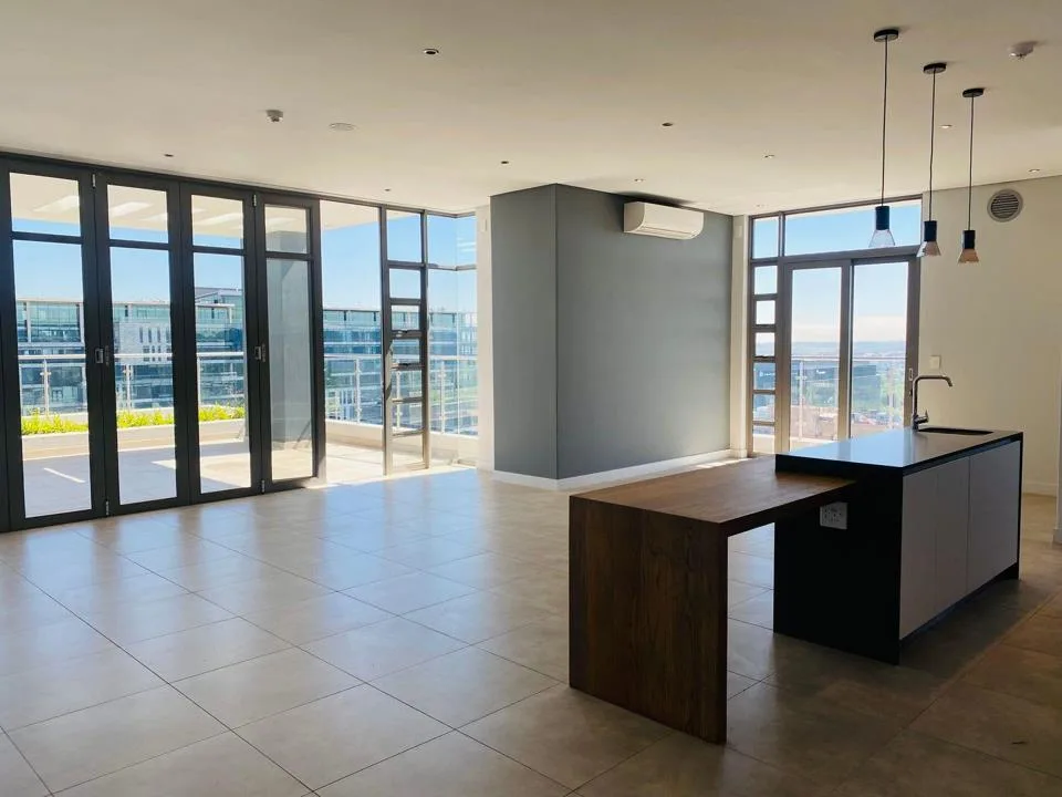3 Bedroom Apartment / flat to rent in Rosebank