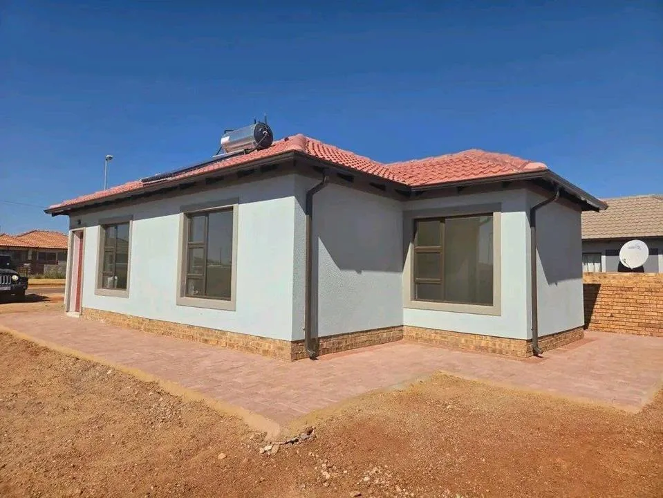 House for sale in Westonaria Rural