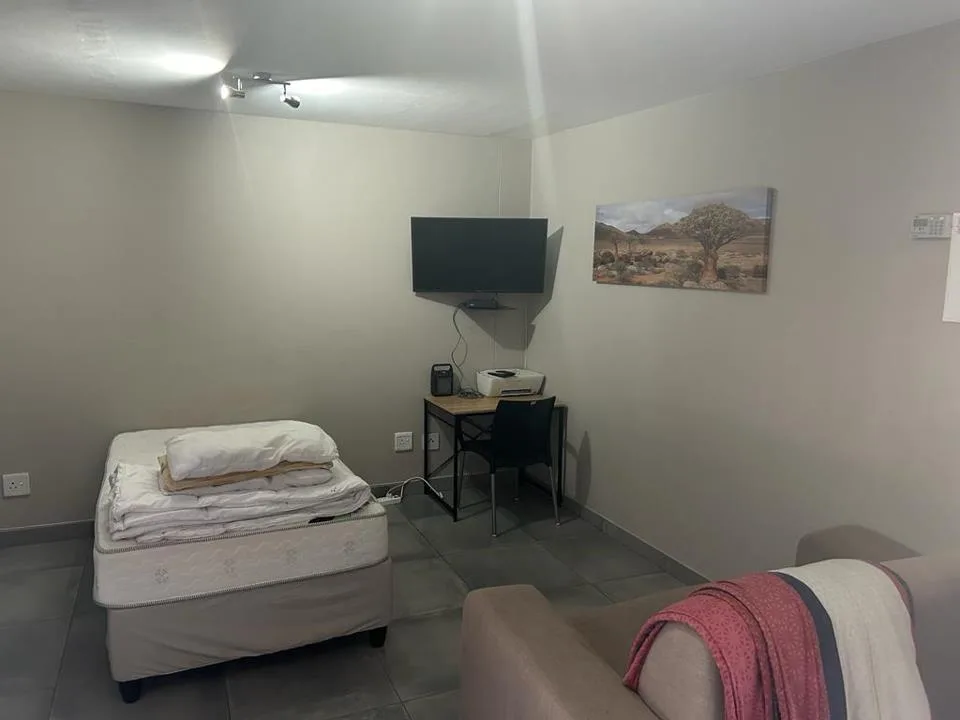 1 Bedroom Apartment / flat for sale in Bult West