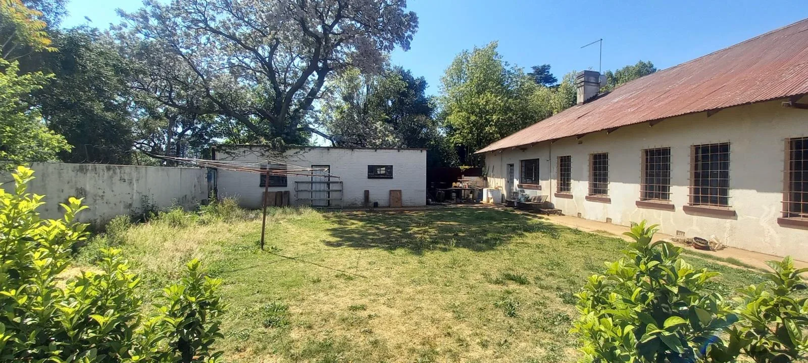 6 Bedroom House in Daggafontein