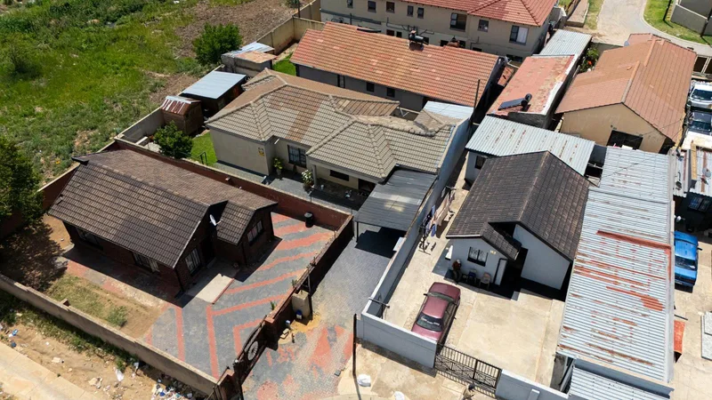 3 Bedroom House in Ebony Park