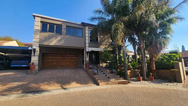 3 Bedroom House for sale in Ben Fleur