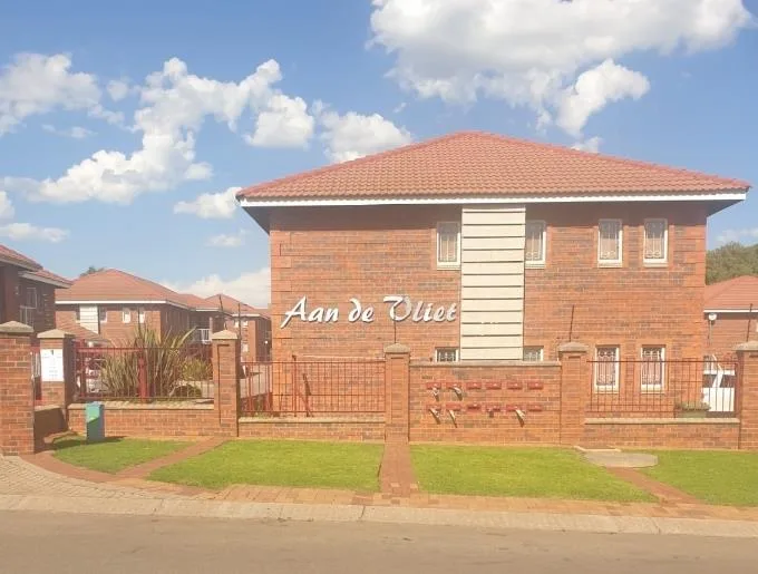2 Bedroom Apartment / flat to rent in Van Der Hoff Park