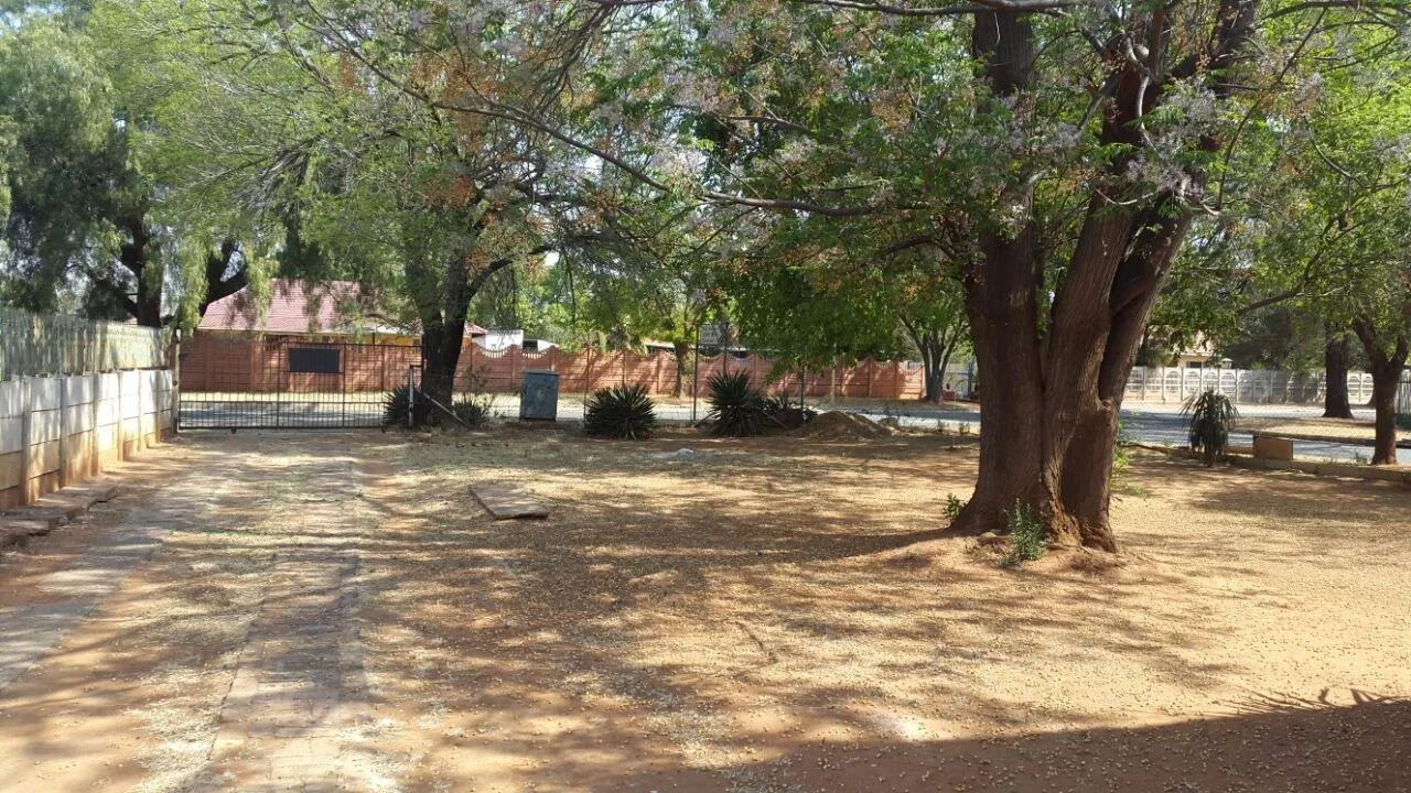 3 Bedroom House for sale in Stilfontein