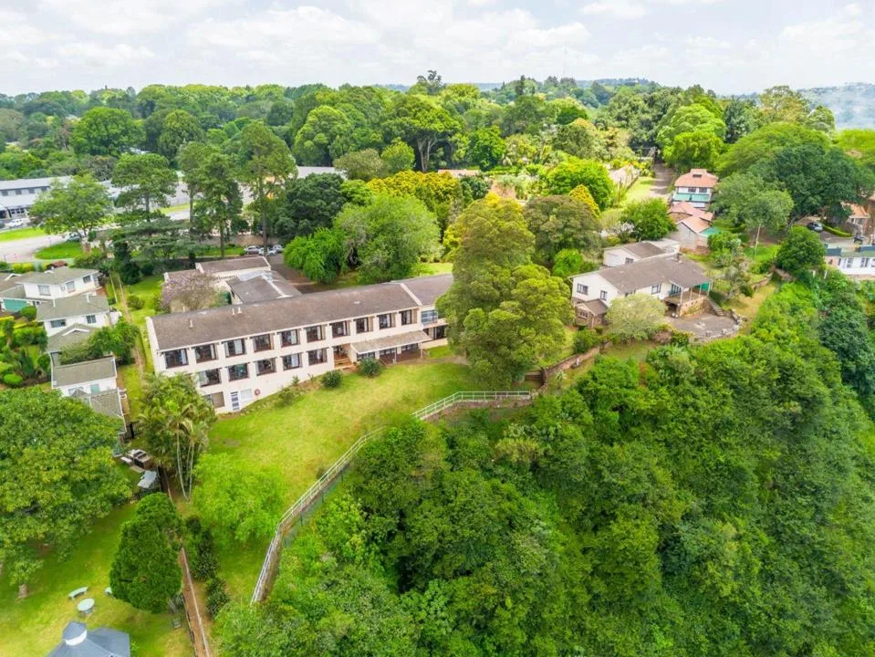 34 Bedroom House for sale in Bothas Hill