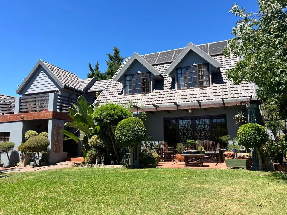 3 Bedroom House for sale in Vredenburg