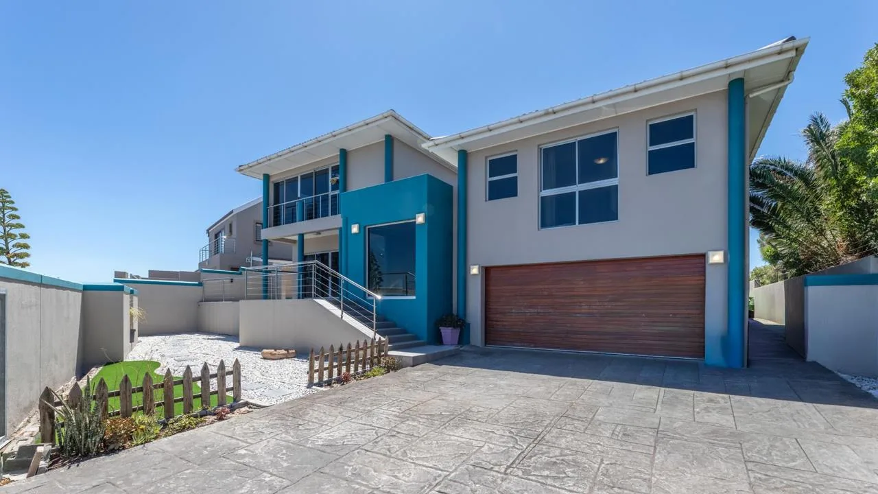 4 Bedroom House for sale in Van Riebeeckstrand