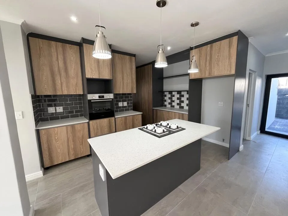 4 Bedroom House for sale in Sandown