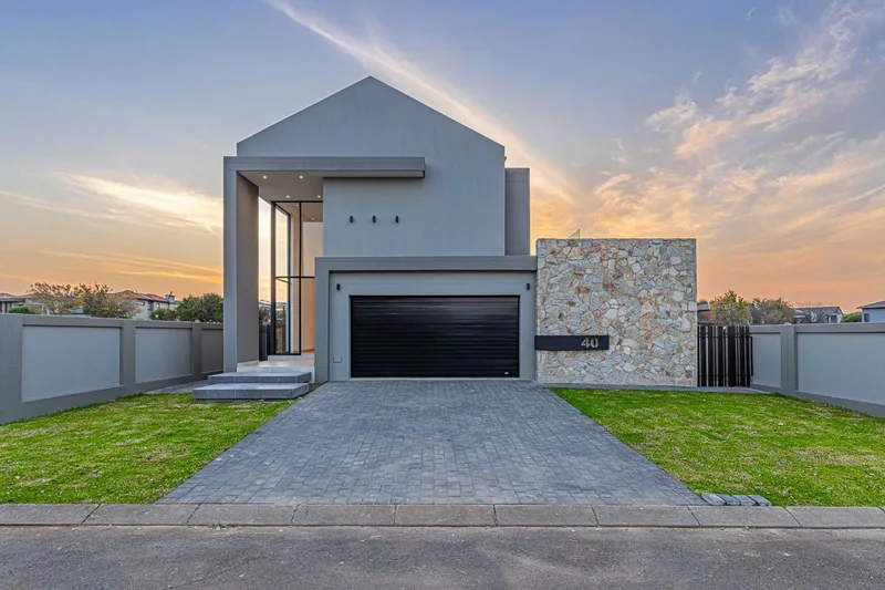 5 Bedroom House in La Como Lifestyle Estate