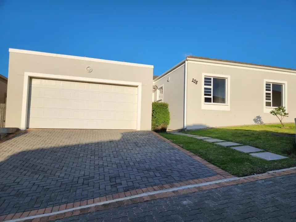 3 Bedroom Townhouse to rent in Westbrook