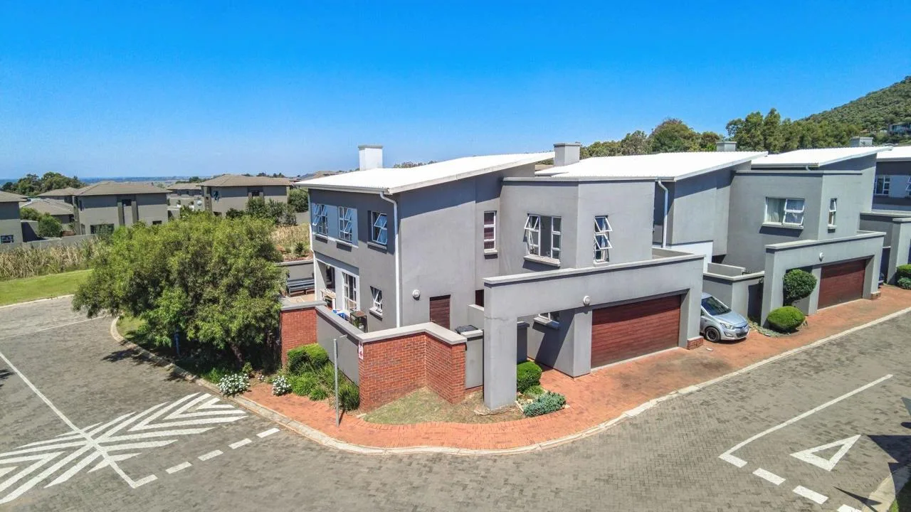 4 Bedroom Townhouse for sale in Eye Of Africa Estate