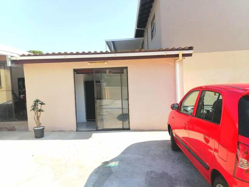 0.5 Bedroom House to rent in Springfield