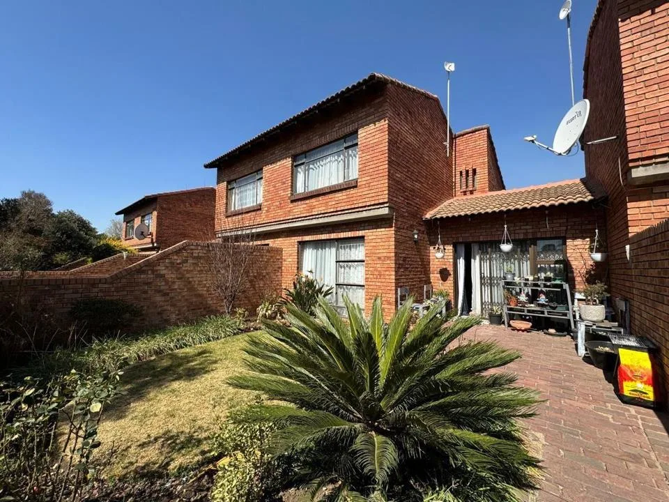 2 Bedroom Townhouse to rent in Secunda