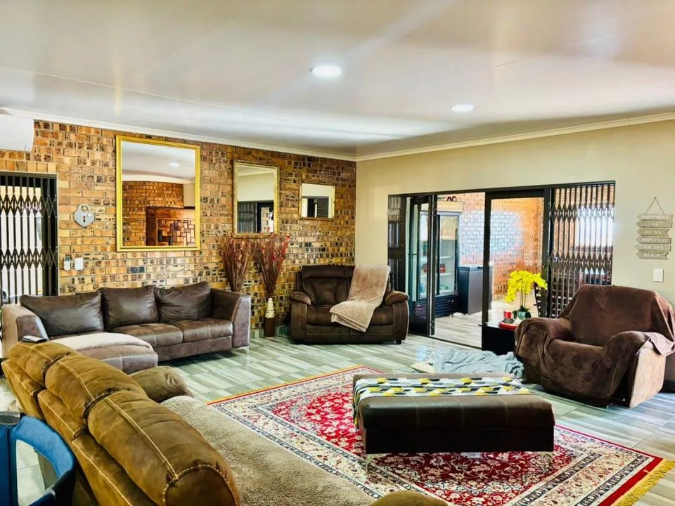 5 Bedroom House for sale in Carolina