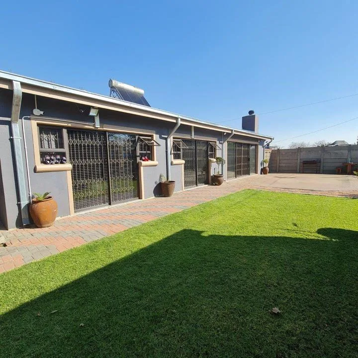 3 Bedroom House for sale in Sasolburg Central