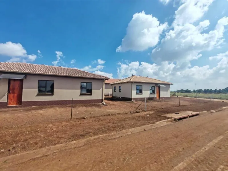 3 Bedroom House for sale in Dawn Park