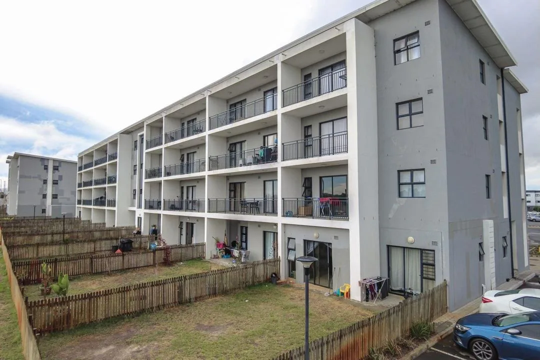 3 Bedroom Apartment / flat for sale in Parklands