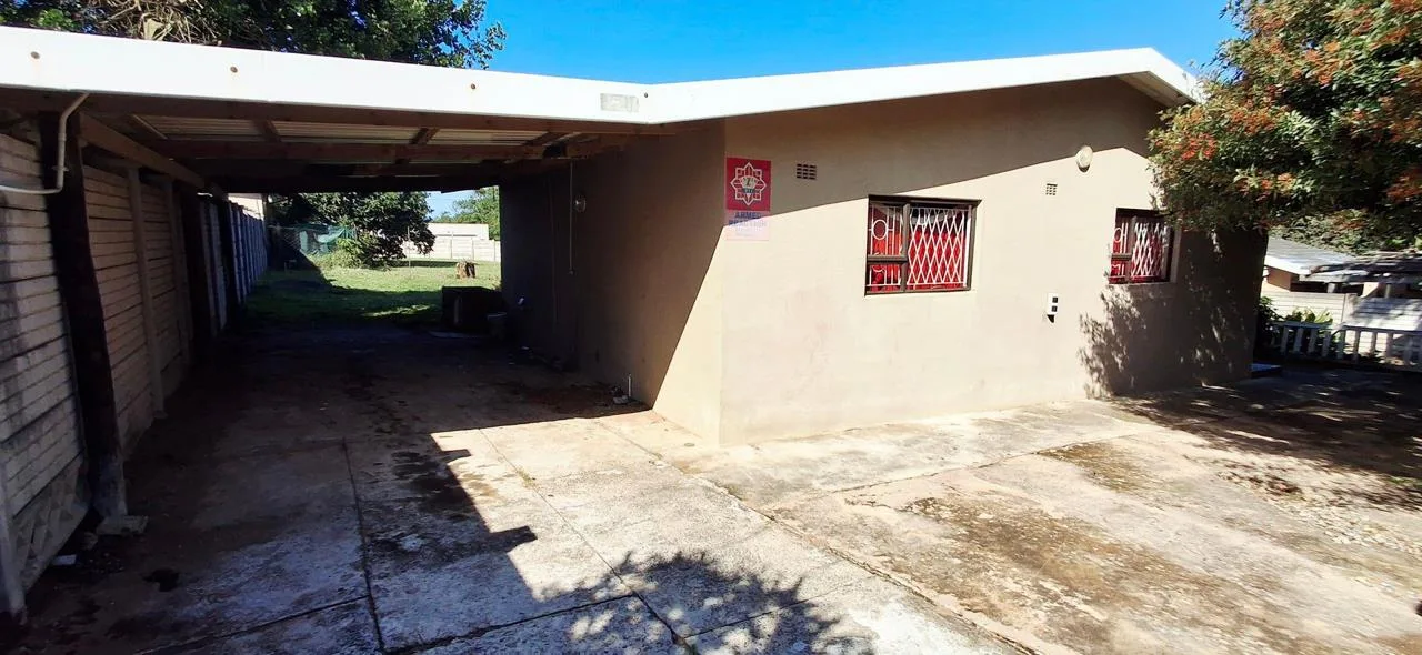 2 Bedroom House to rent in Umtentweni