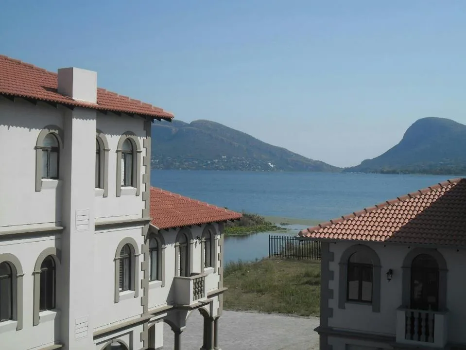 3 Bedroom House for sale in Ifafi