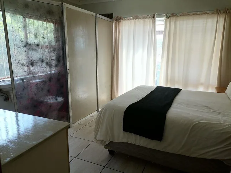 1 Bedroom House to rent in C Place
