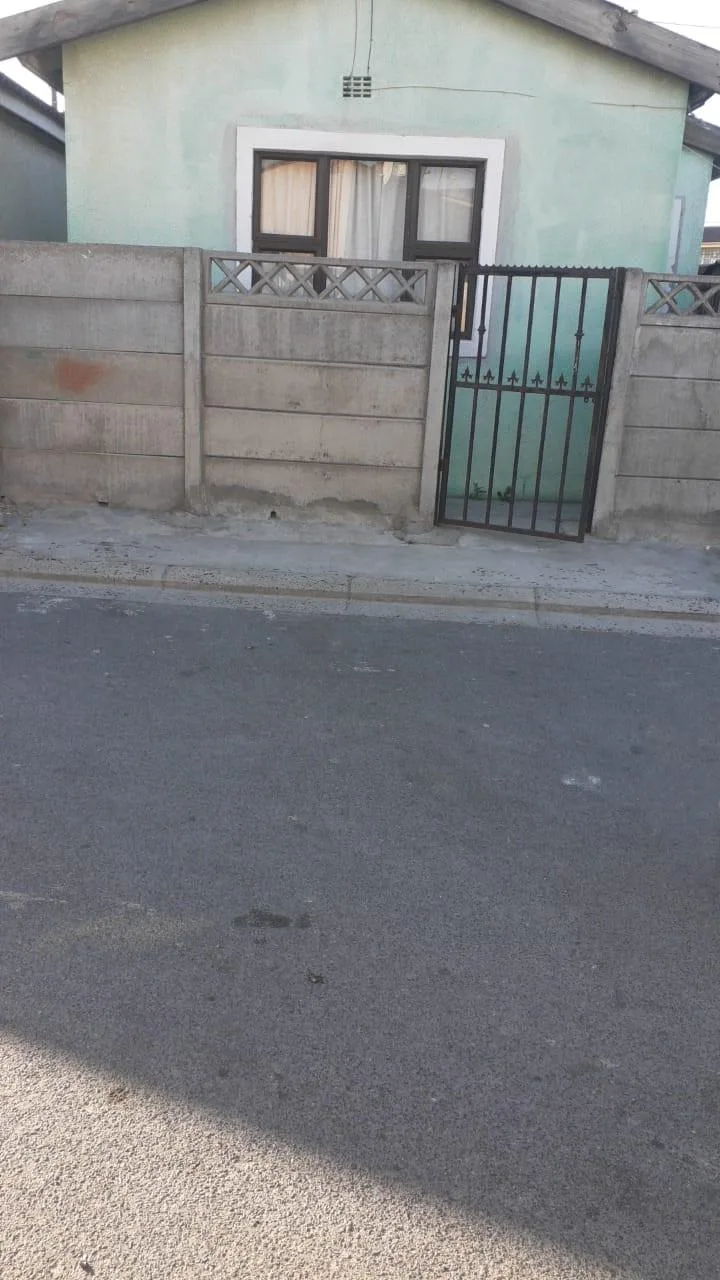 3 Bedroom House for sale in Nonqubela