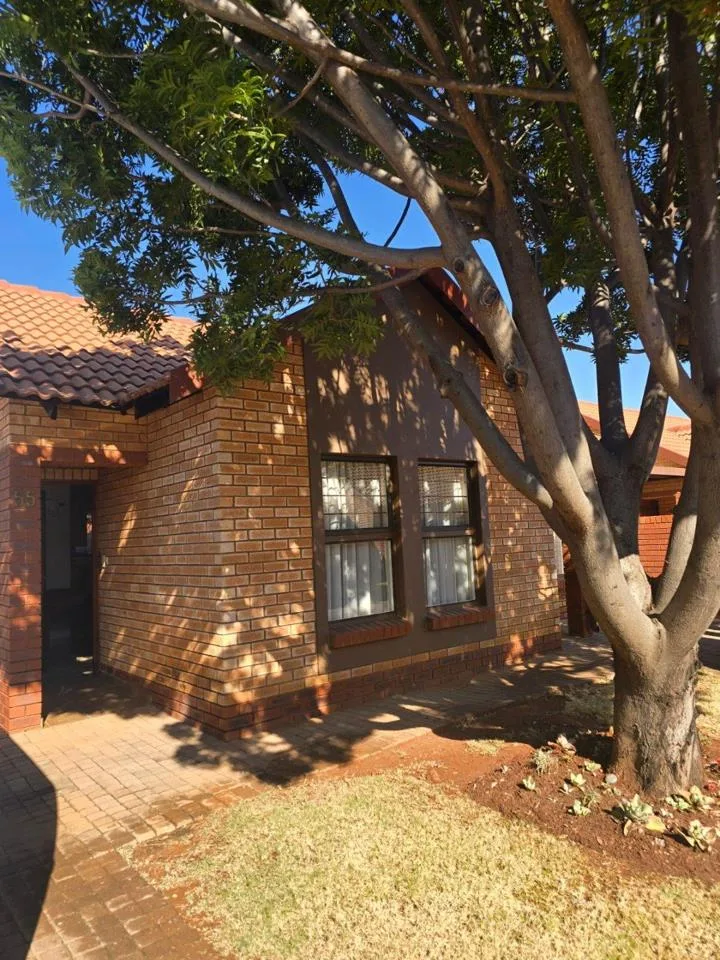 1 Bedroom Townhouse for sale in Montana
