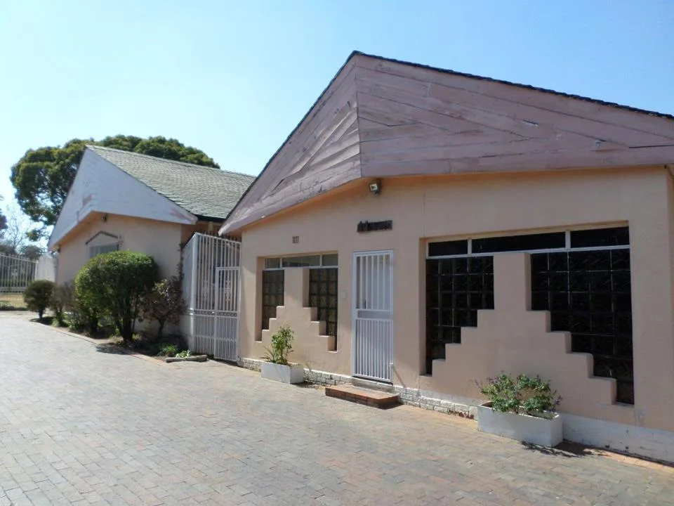 House for sale in Lambton