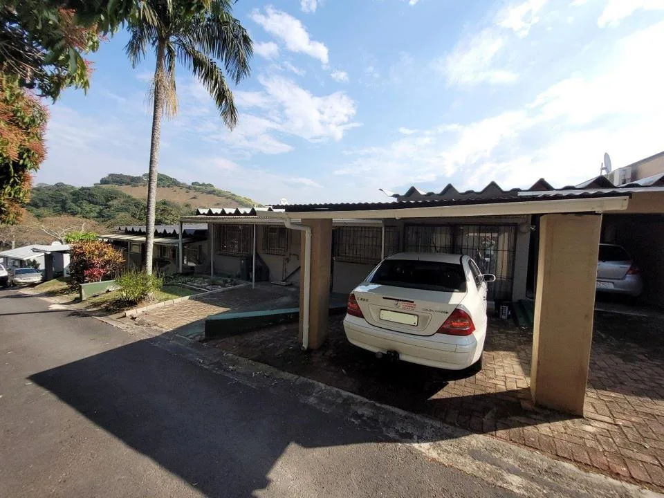 2 Bedroom Townhouse for sale in Hibberdene