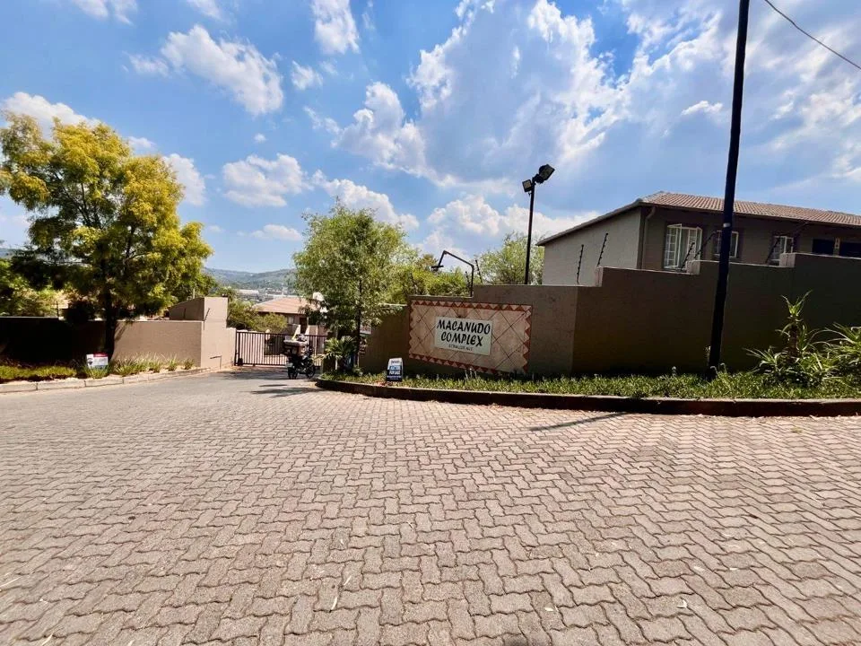 2 Bedroom Apartment / flat for sale in Wilgeheuwel