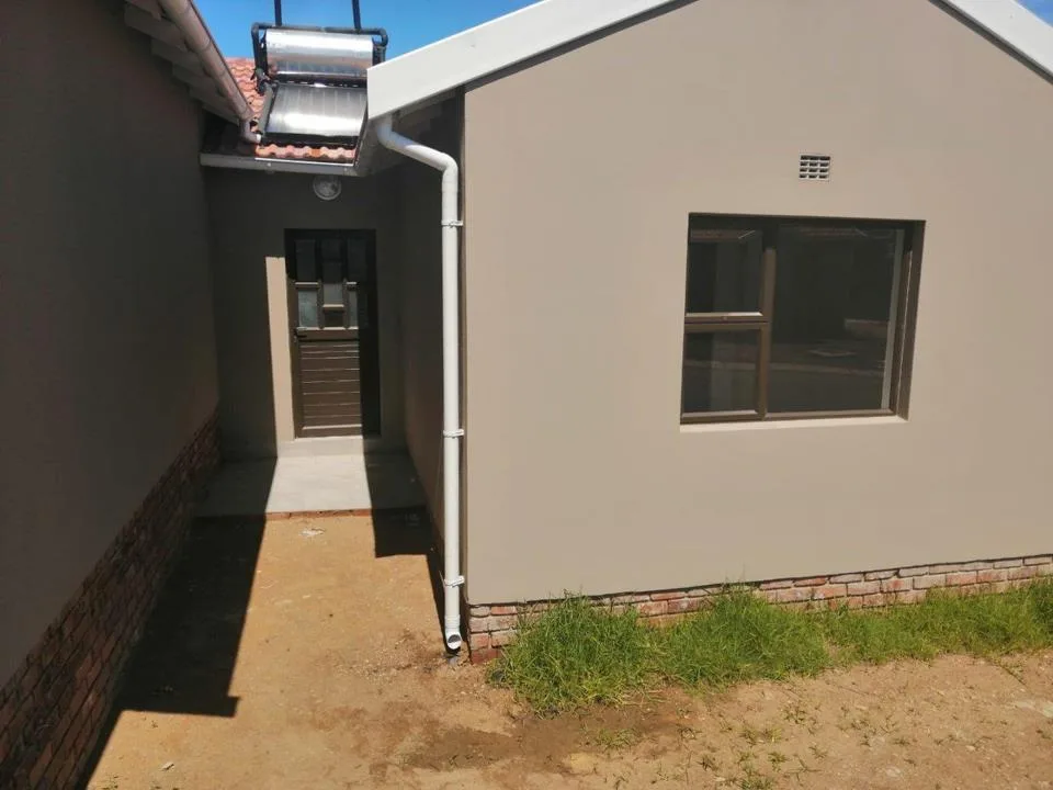 3 Bedroom Townhouse for sale in Amalinda