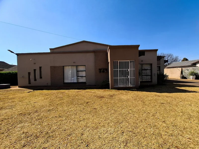 3 Bedroom House in Greenhills