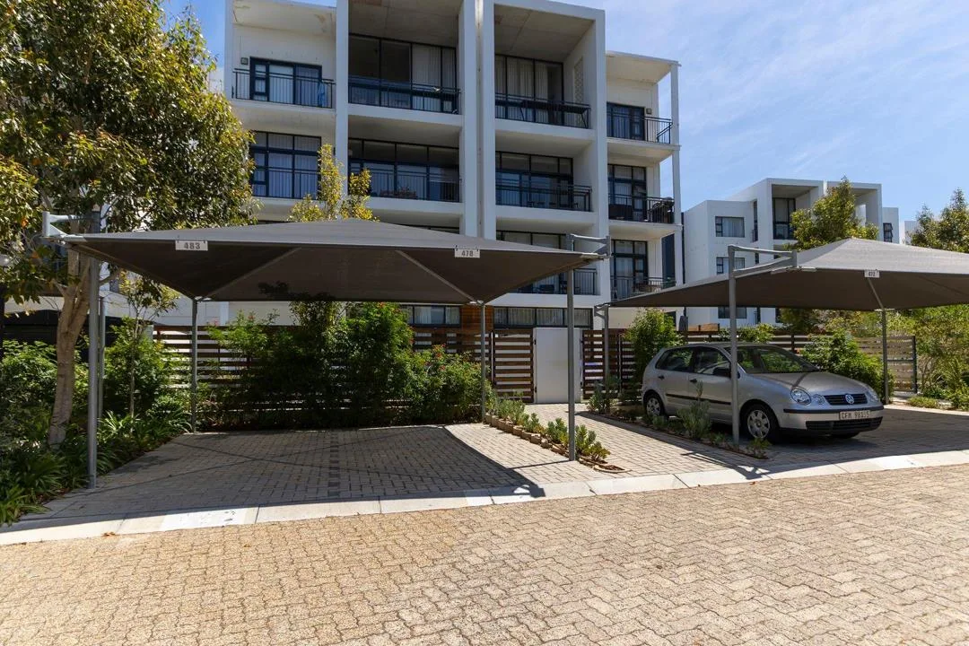 2 Bedroom House for sale in Paardevlei