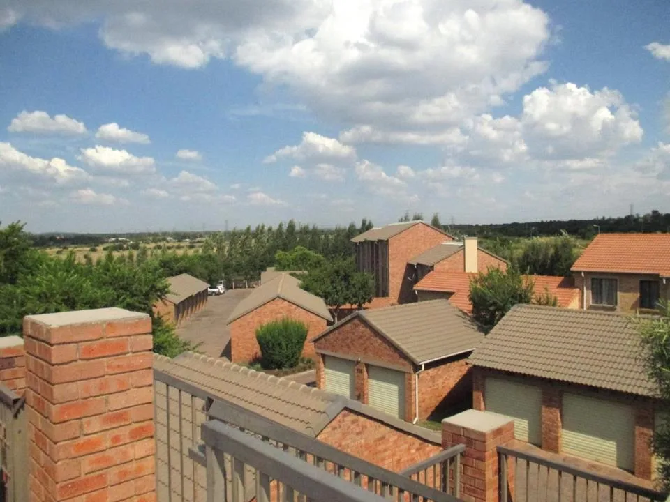 2 Bedroom Apartment / flat for sale in Eco Park Estate