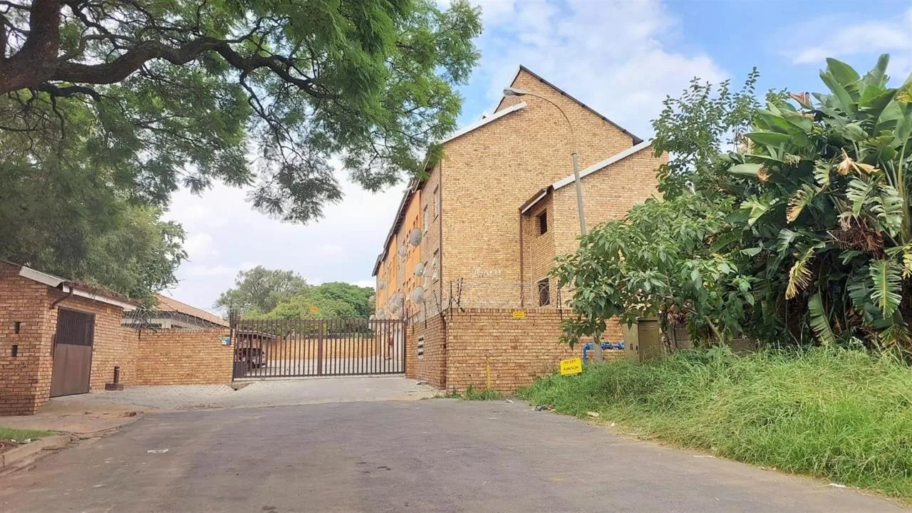 2 Bedroom Apartment / flat for sale in Kempton Park Central