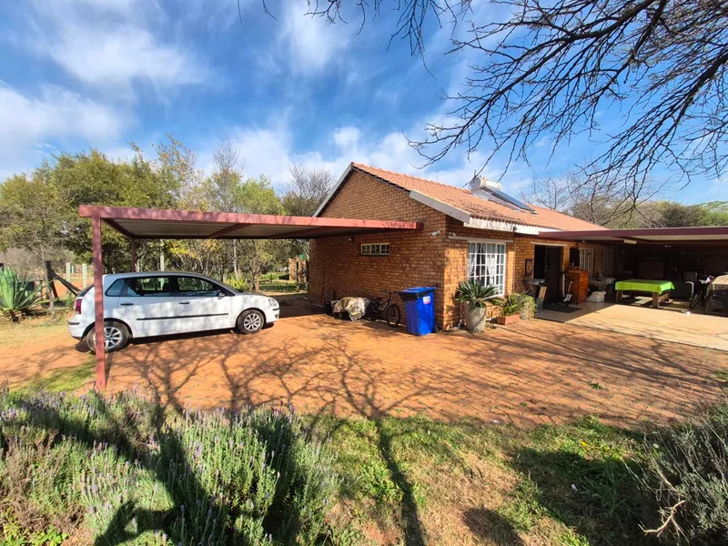 4 Bedroom House in Derdepoort