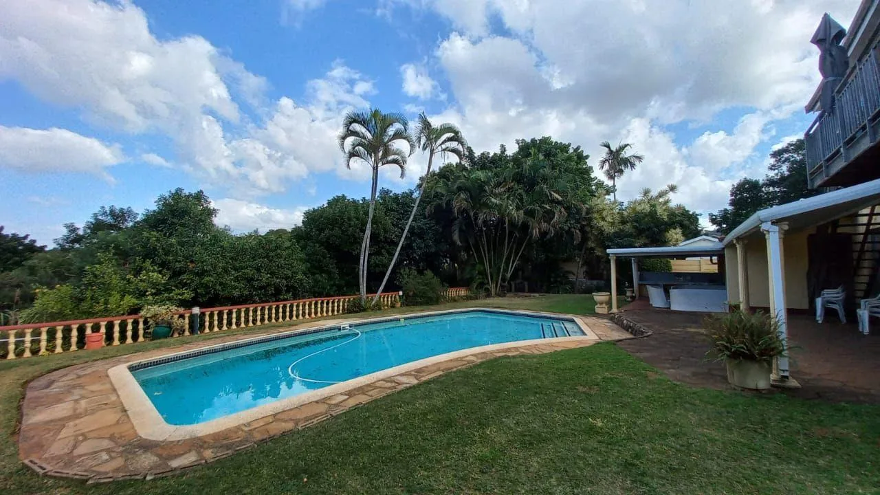 3 Bedroom House to rent in La Lucia